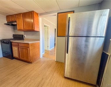 10 E Genesee Street - Photo Thumbnail 23