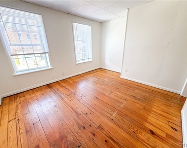 10 E Genesee Street - Photo Thumbnail 45