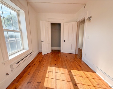 10 E Genesee Street - Photo Thumbnail 18