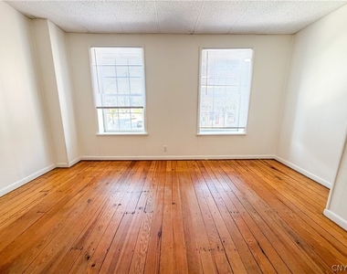 10 E Genesee Street - Photo Thumbnail 44