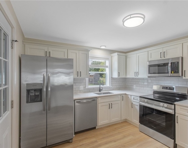 117 Edden Lane - Photo Thumbnail 8