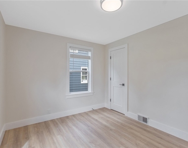 117 Edden Lane - Photo Thumbnail 14