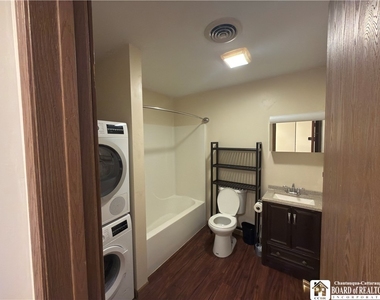 100-104 E 3rd Street - Photo Thumbnail 6