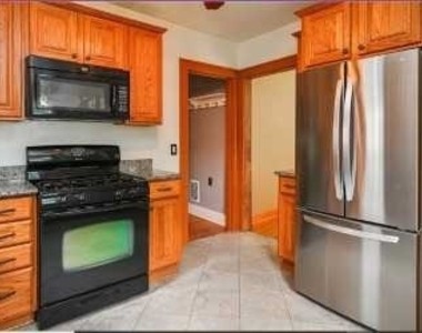 236 Barry Road - Photo Thumbnail 4