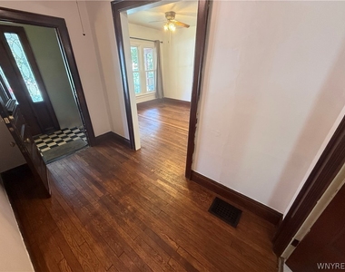 501 Bird Avenue - Photo Thumbnail 5