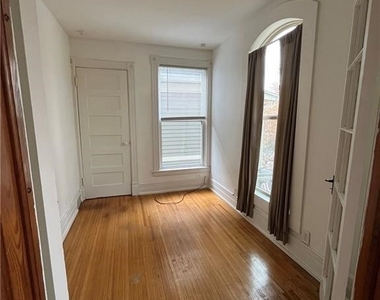 575 Upper Auburn Avenue - Photo Thumbnail 14