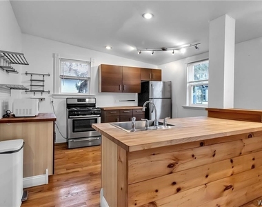575 Upper Auburn Avenue - Photo Thumbnail 1