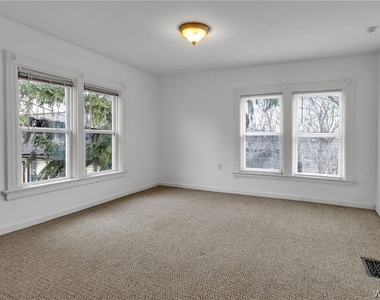 575 Upper Auburn Avenue - Photo Thumbnail 10