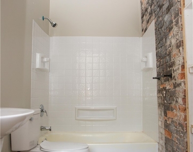 486 Franklin Street - Photo Thumbnail 15
