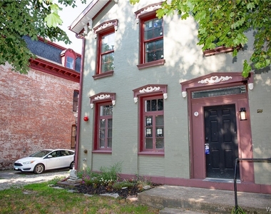 486 Franklin Street - Photo Thumbnail 2