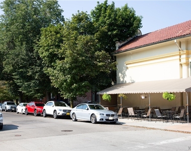 486 Franklin Street - Photo Thumbnail 19
