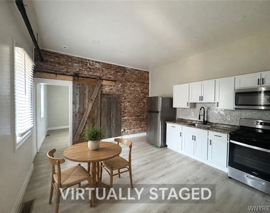 486 Franklin Street - Photo Thumbnail 8