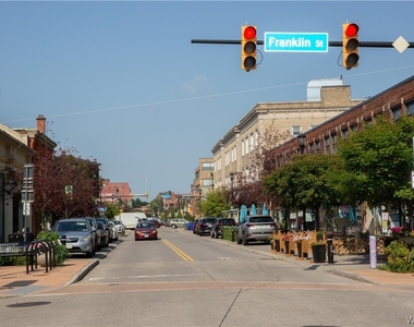 486 Franklin Street - Photo Thumbnail 16