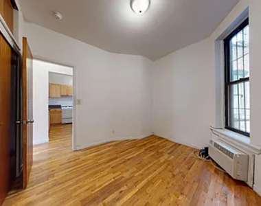 309 East 90th Street - Photo Thumbnail 9