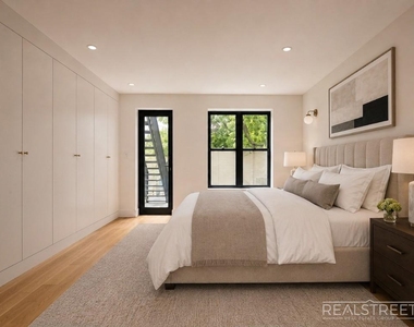 14 Spencer Place - Photo Thumbnail 12