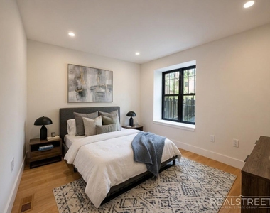 14 Spencer Place - Photo Thumbnail 14