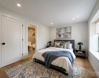 14 Spencer Place - Photo Thumbnail 13