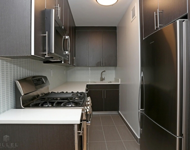 W 53rd St. - Photo Thumbnail 1