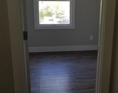 8852 Long Beach Circle - Photo Thumbnail 6