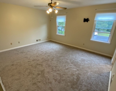475 Radio Court - Photo Thumbnail 8