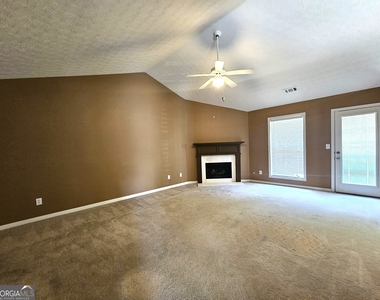 109 Redtail Road - Photo Thumbnail 7