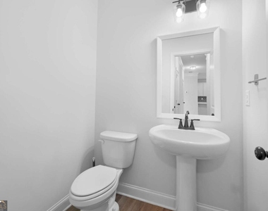 315 Hudson Chase Court - Photo Thumbnail 16