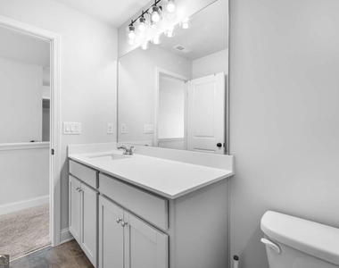 315 Hudson Chase Court - Photo Thumbnail 35