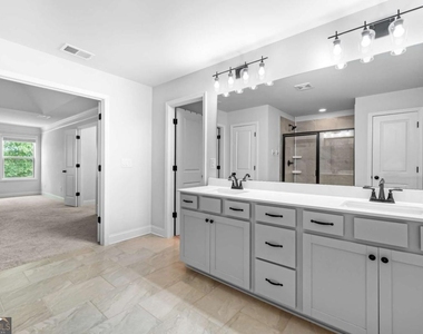 315 Hudson Chase Court - Photo Thumbnail 24