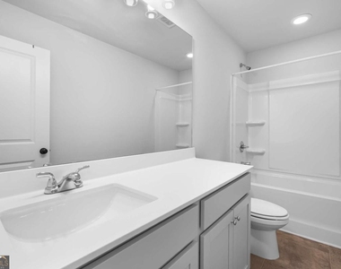 315 Hudson Chase Court - Photo Thumbnail 34