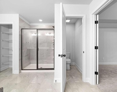 315 Hudson Chase Court - Photo Thumbnail 25