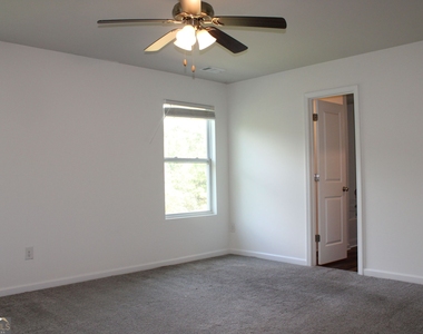 9220 Golfview Circle - Photo Thumbnail 6