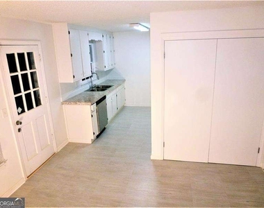 382 Cross Creek Place - Photo Thumbnail 14