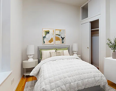 425 East 65th Street - Photo Thumbnail 2