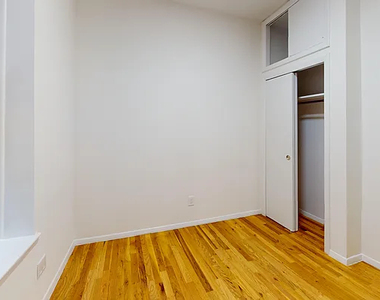 425 East 65th Street - Photo Thumbnail 5
