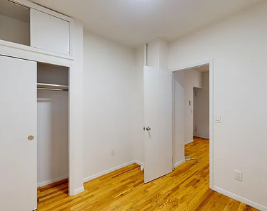 425 East 65th Street - Photo Thumbnail 4
