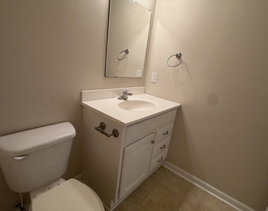 410 E Lawnwood Court - Photo Thumbnail 18