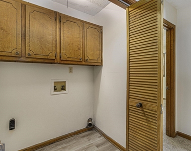1609 Riverside Trail Ne - Photo Thumbnail 13