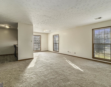 1609 Riverside Trail Ne - Photo Thumbnail 1