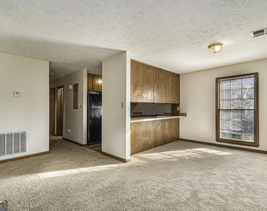1609 Riverside Trail Ne - Photo Thumbnail 2