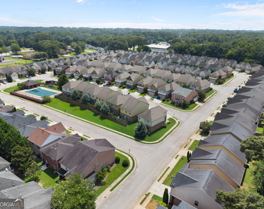 1240 Faye Court - Photo Thumbnail 37
