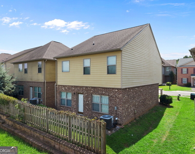 1240 Faye Court - Photo Thumbnail 33