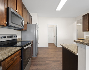 1240 Faye Court - Photo Thumbnail 13