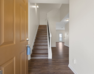 1240 Faye Court - Photo Thumbnail 4