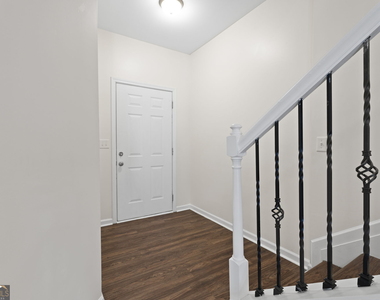 1240 Faye Court - Photo Thumbnail 5