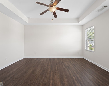 1240 Faye Court - Photo Thumbnail 25
