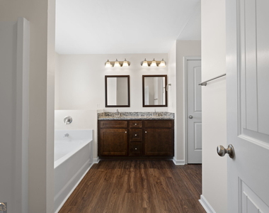 1240 Faye Court - Photo Thumbnail 27