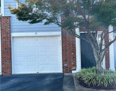 104 Vinings Forest Circle Se - Photo Thumbnail 3