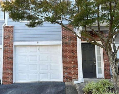 104 Vinings Forest Circle Se - Photo Thumbnail 1