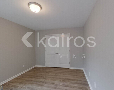 109 Saint Matthew Way - Photo Thumbnail 13