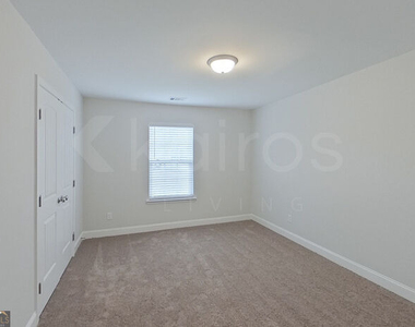 106 Western Red Cedar Drive - Photo Thumbnail 8